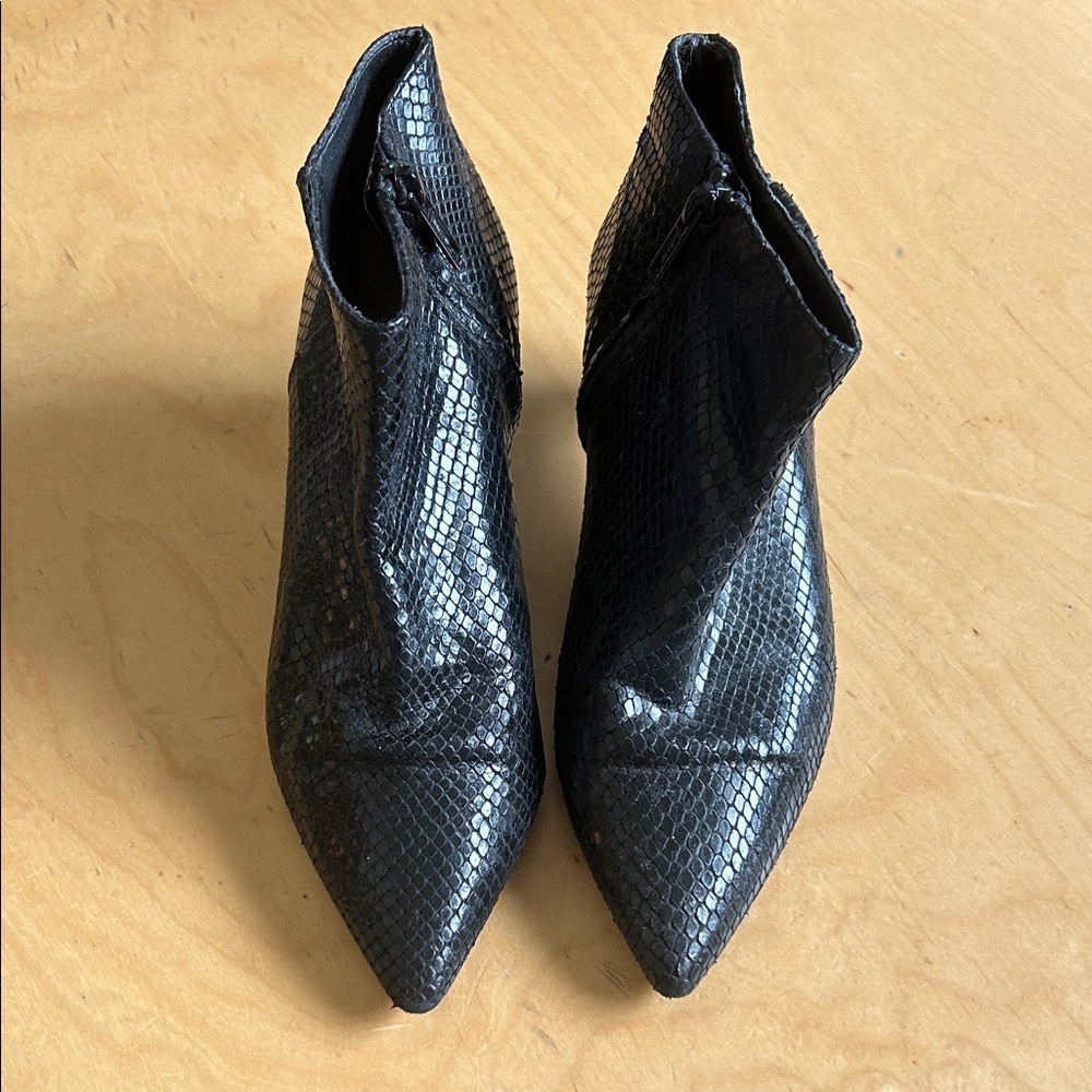 Zara Black Leather Textured Ankle Booties